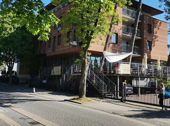 Planeta 110 アパート *